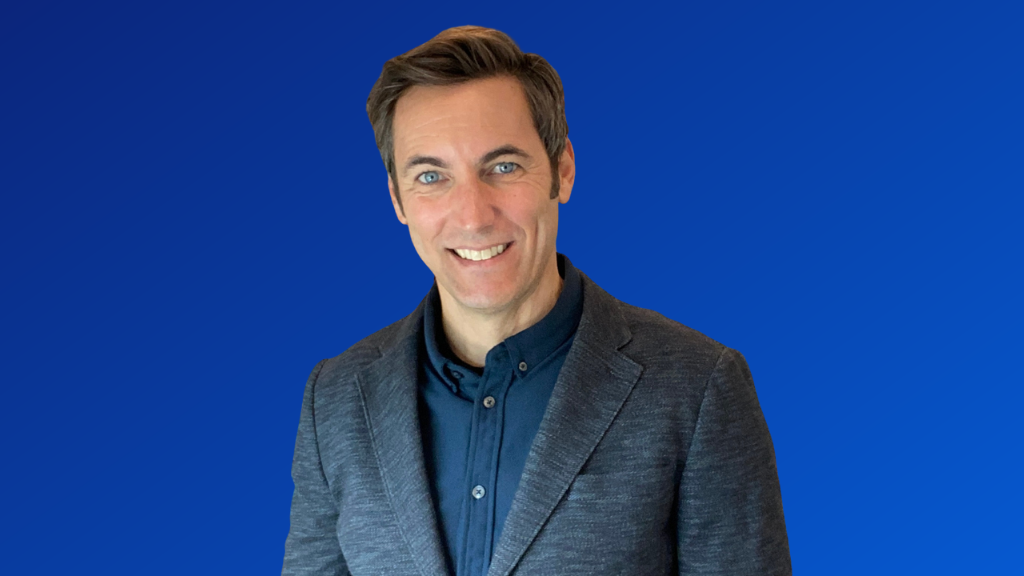 Corbett Uzel – California Mortgage Broker Headshot