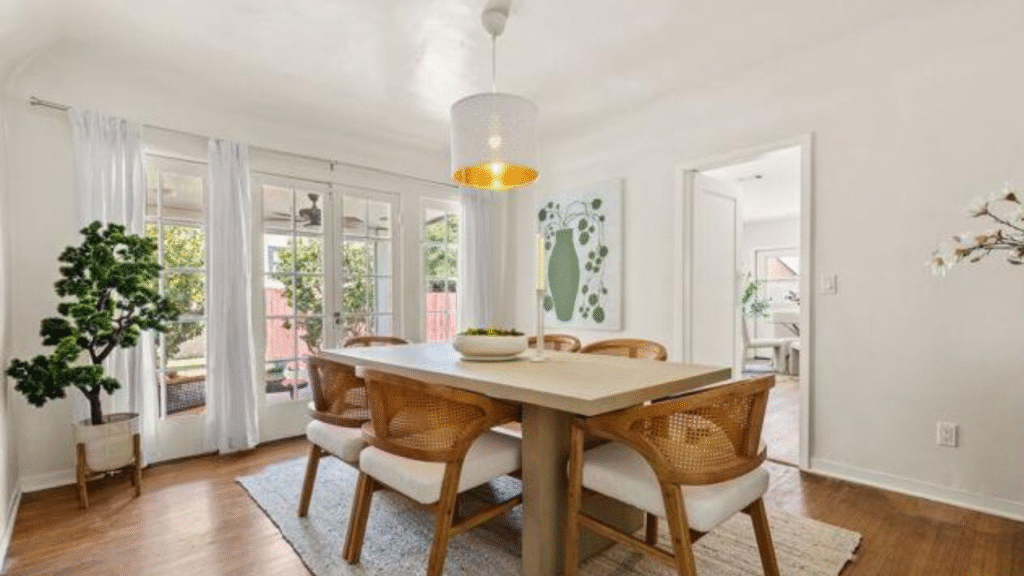 Dining room — 1418 Cleveland Road in Glendale